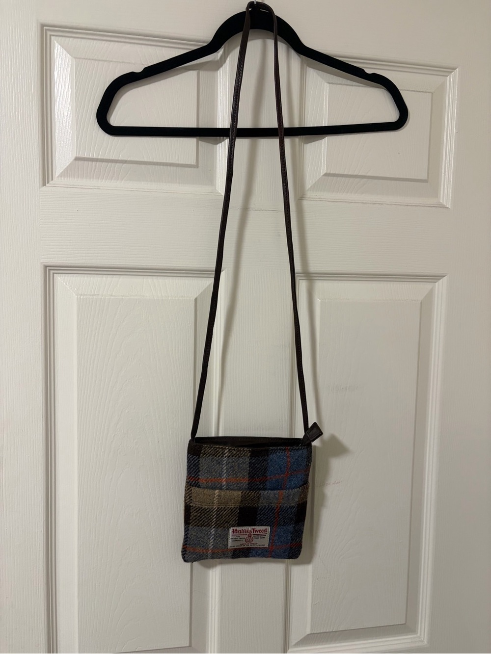 Handmade Harris Tweed Shoulder Bag .